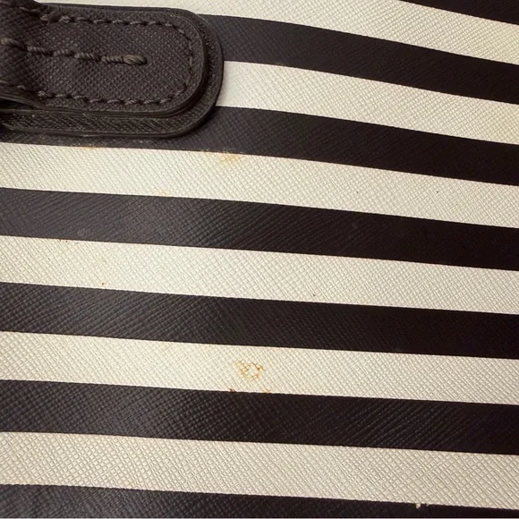 Black and White Striped Handbag Henri Bendel - Picture 12 of 14